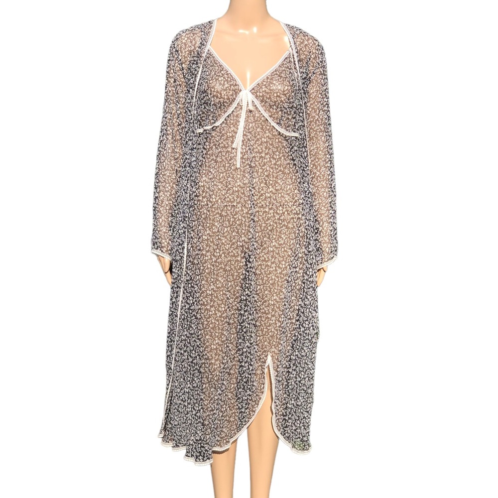 Jones New York black and white floral long robe and gown